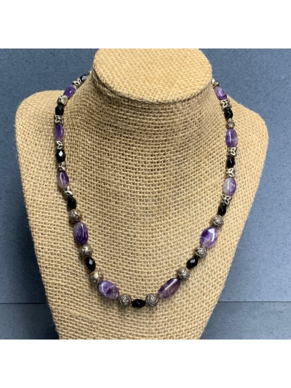 Floral Beaded Necklace 18 In Purple Amethyst Black Faceted Silver Toggle Closure